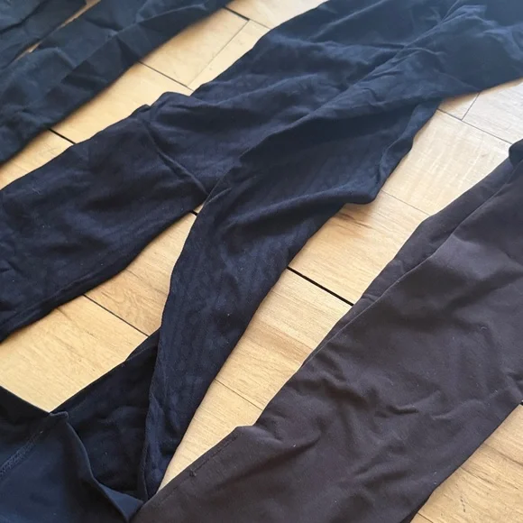 Set of 6 Black and 1 Brown Tights Collection
